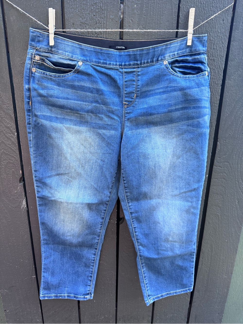 Maurices Blue Stretch Capri Jeans, Size L